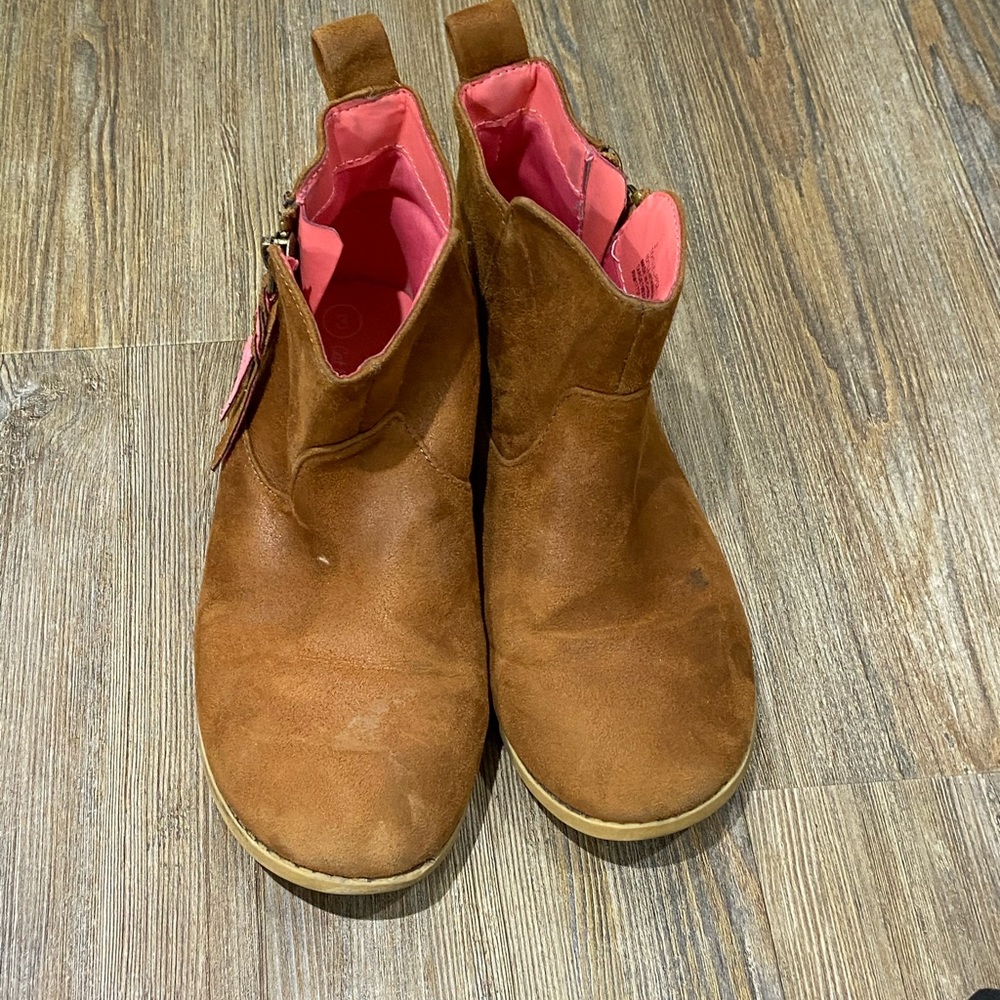 Cat and Jack ankle boots